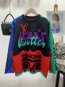 LV Women's Sweater 32